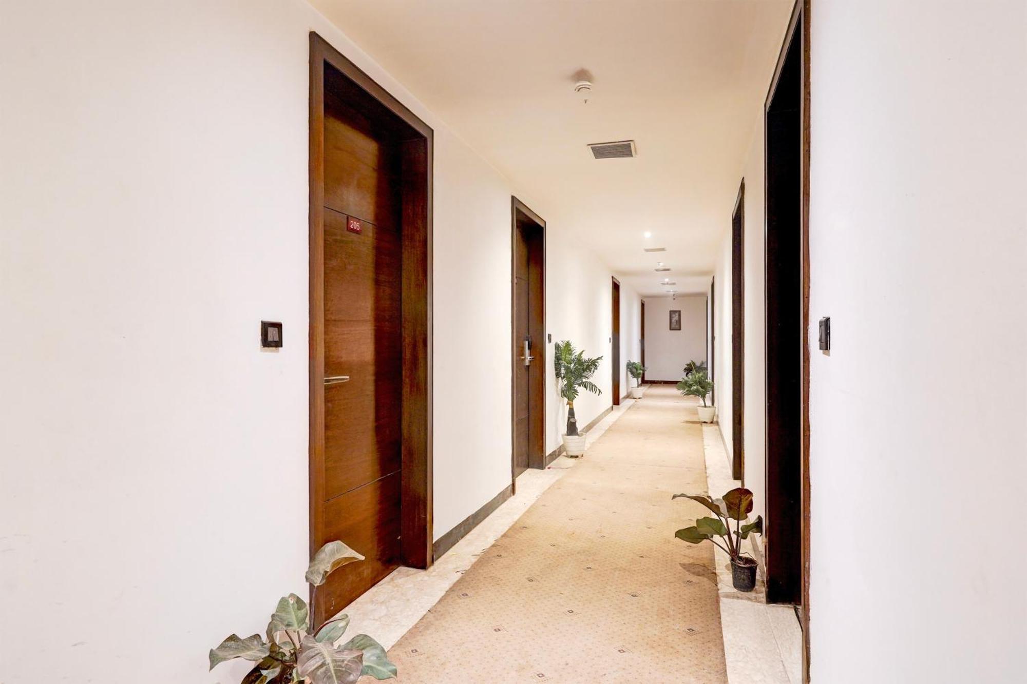 Townhouse Oak Agra Near Sultanganj Puliya Formerly Bb Grand Luaran gambar