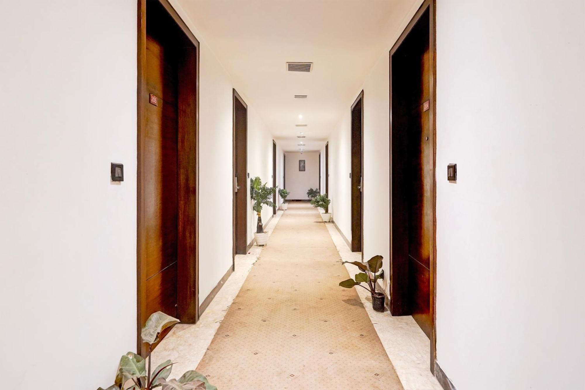 Townhouse Oak Agra Near Sultanganj Puliya Formerly Bb Grand Luaran gambar