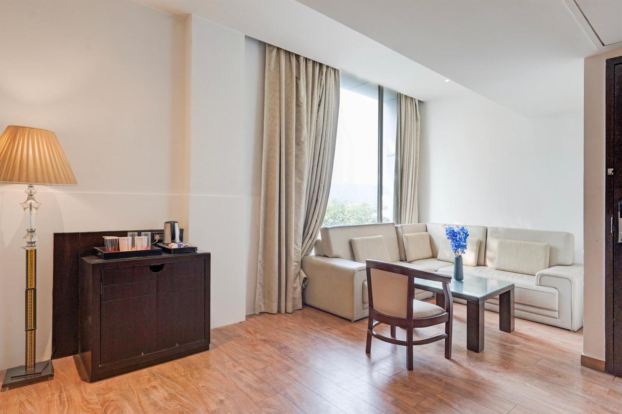 Townhouse Oak Agra Near Sultanganj Puliya Formerly Bb Grand Luaran gambar